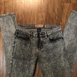 Men’s Acid wash jeans